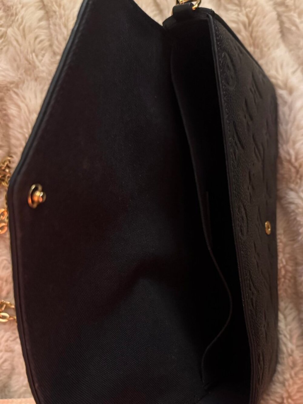 Louis Vuitton Pochette Félicie in Black Monogram Empreinte Leather - Picture 4 of 4